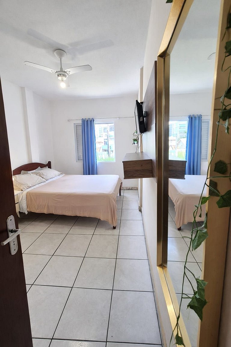 Apto confortável a 4 min da praia do Mar grosso