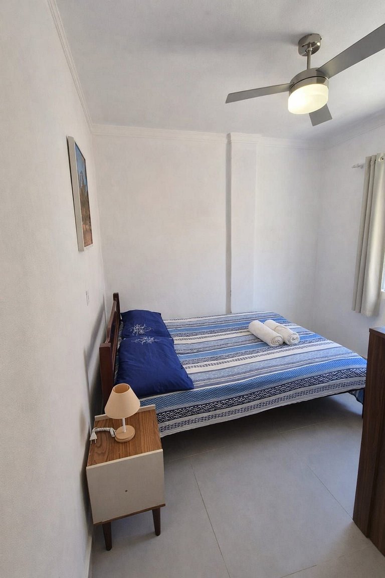 Apto confortavel completo p/4, 250 m praia, Wi-Fi