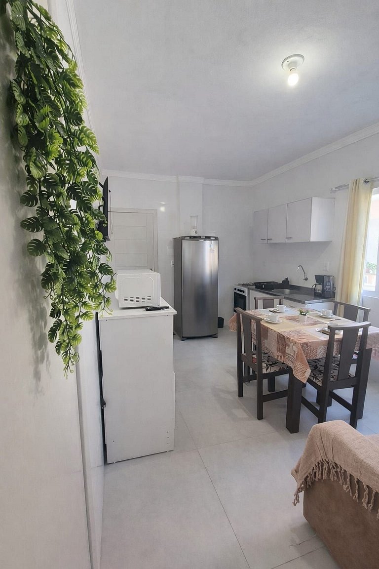 Apto confortavel completo p/4, 250 m praia, Wi-Fi