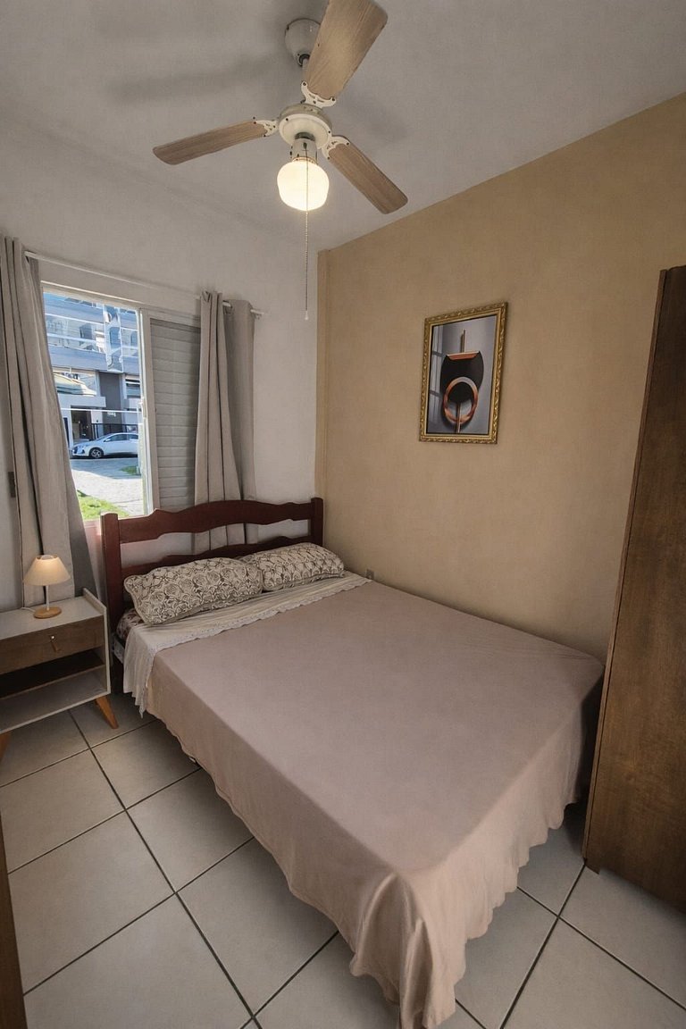 Apto térreo familiar 4 min da praia, wi-fi, 2 dorm